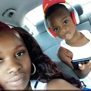 Meet your Posher, Annie